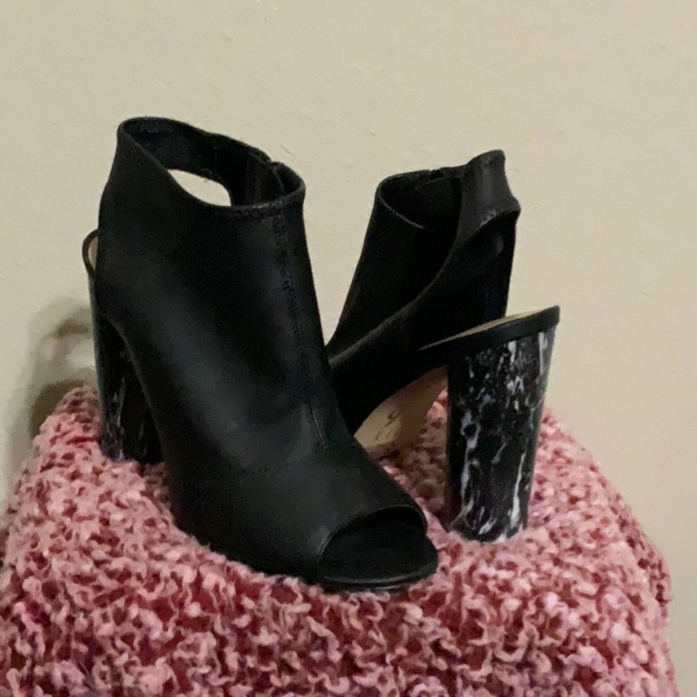 Heels shoes
